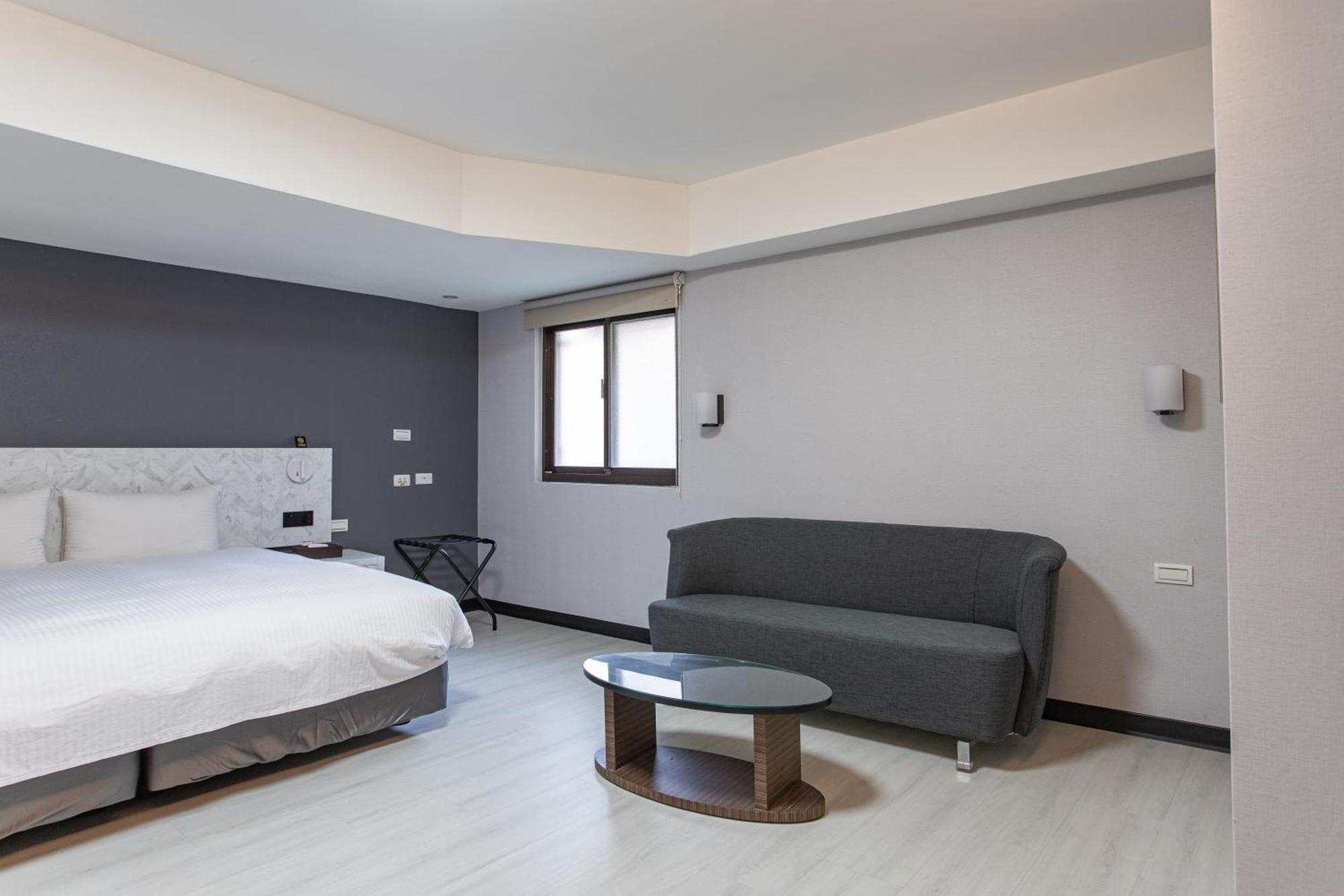 Hub Hotel - Songshan Airport Branch Taipei Exterior foto